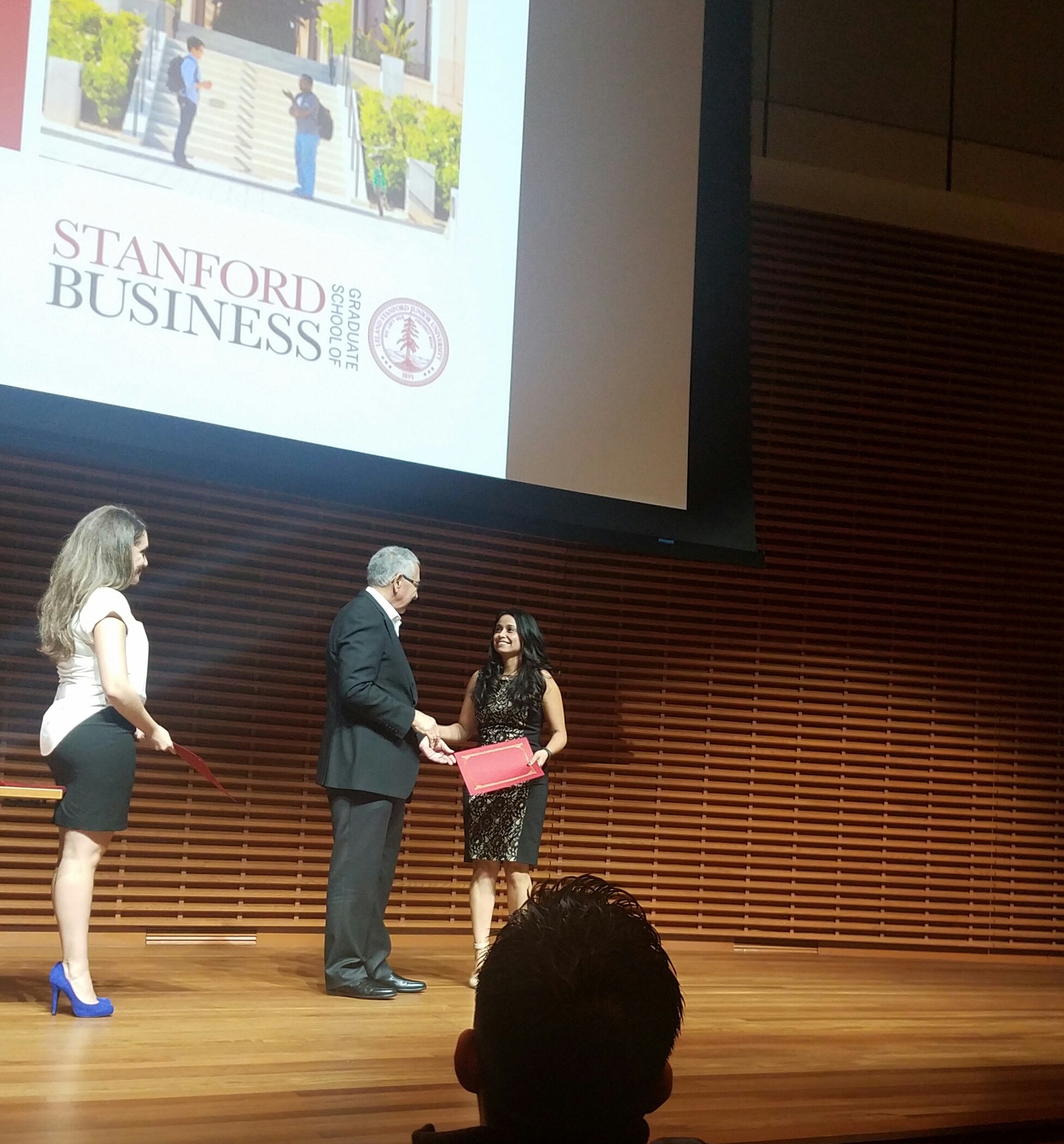 OYE! CEO Graduates from 2016 Stanford Latino Entrepreneur Leaders Program